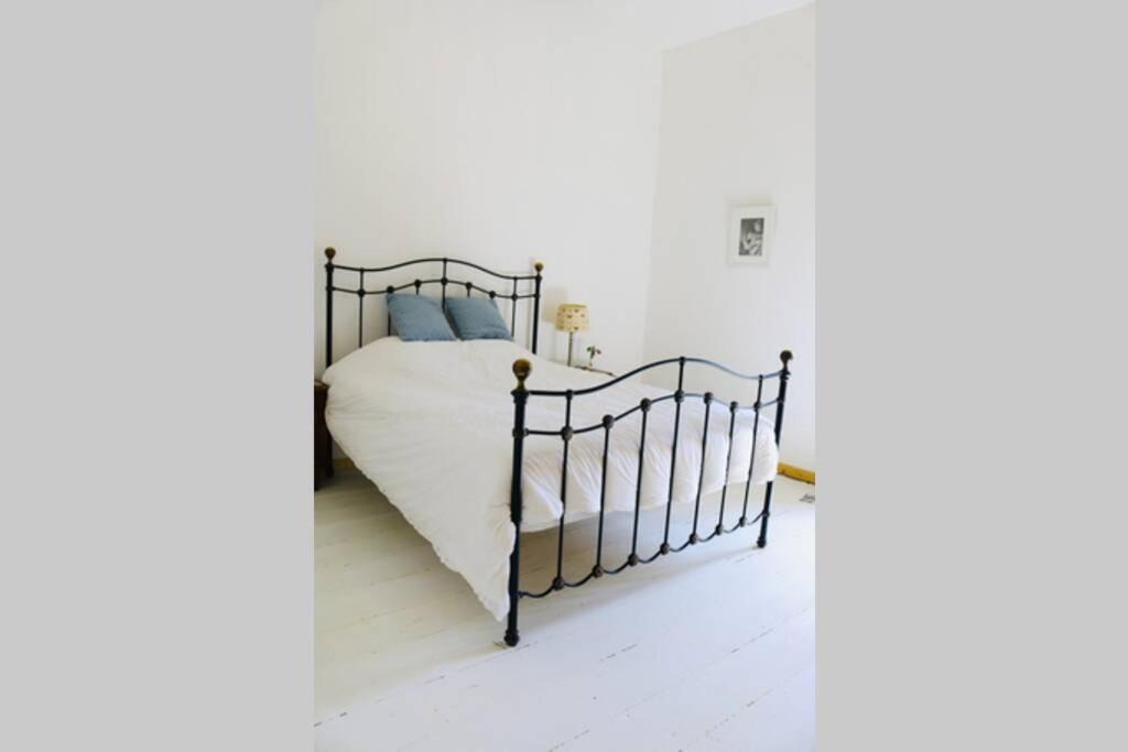 As Seen On A New Life In The Sun - Beautiful 3 Bedroom Cottage With Shared Pool Montboyer 外观 照片